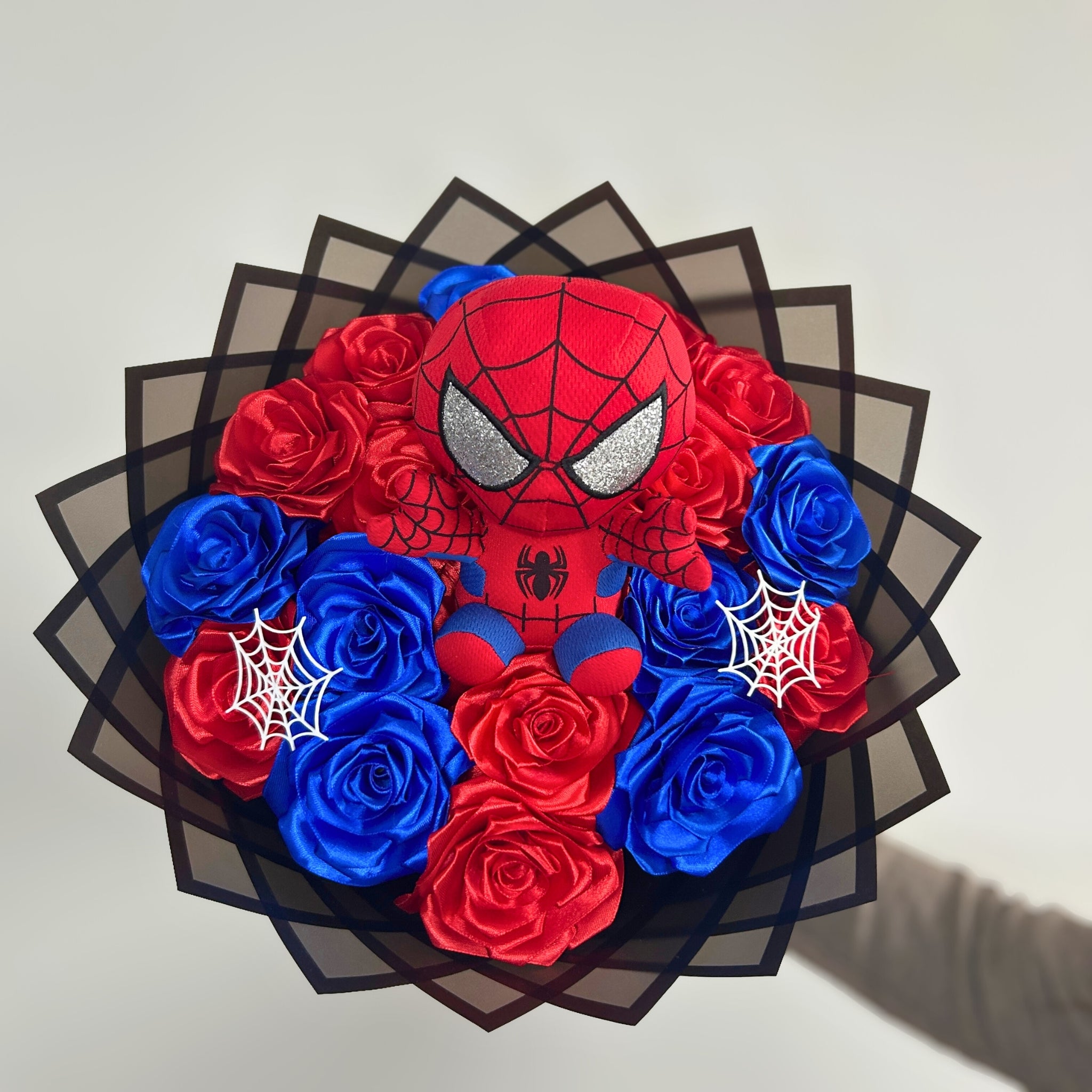 Kytice růží – 18 ks – Pavučina