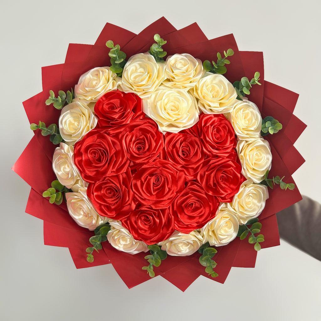 Kytice růží – 24 ks – Srdce – červené