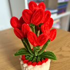 Usměvavý květináč se srdíčky