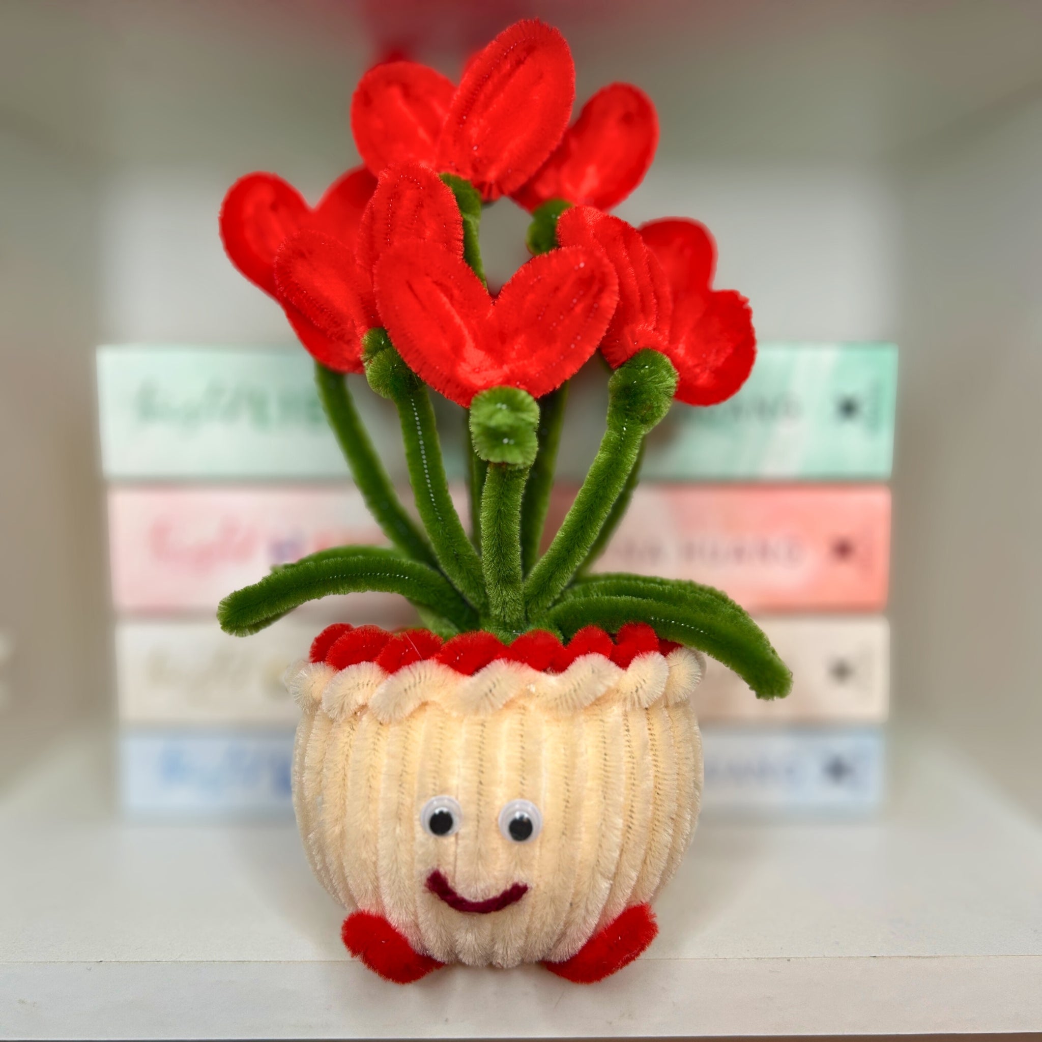 Usměvavý květináč se srdíčky